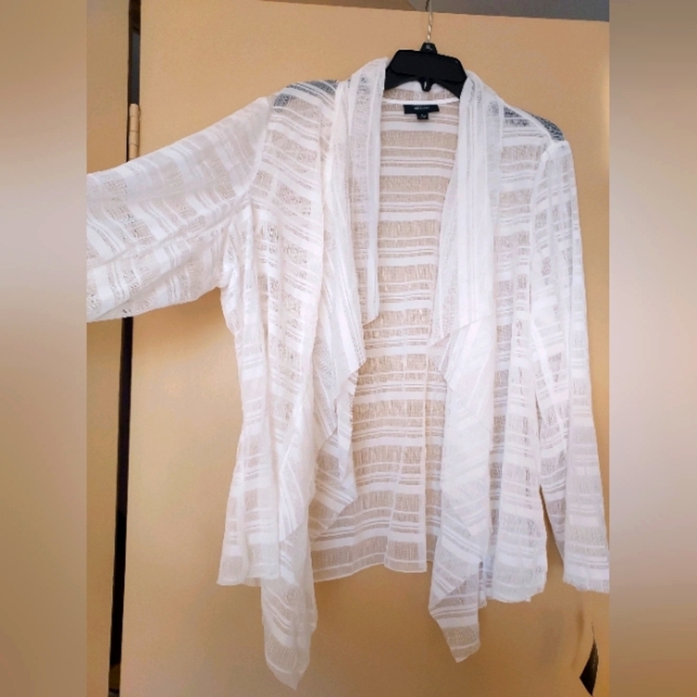 Beautiful summer blouse/cardigan by ALFANI size 3X